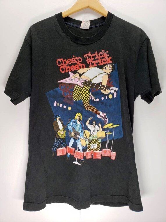T-shirt personnalisé avec impr - Poster Men Fashion avis et prix