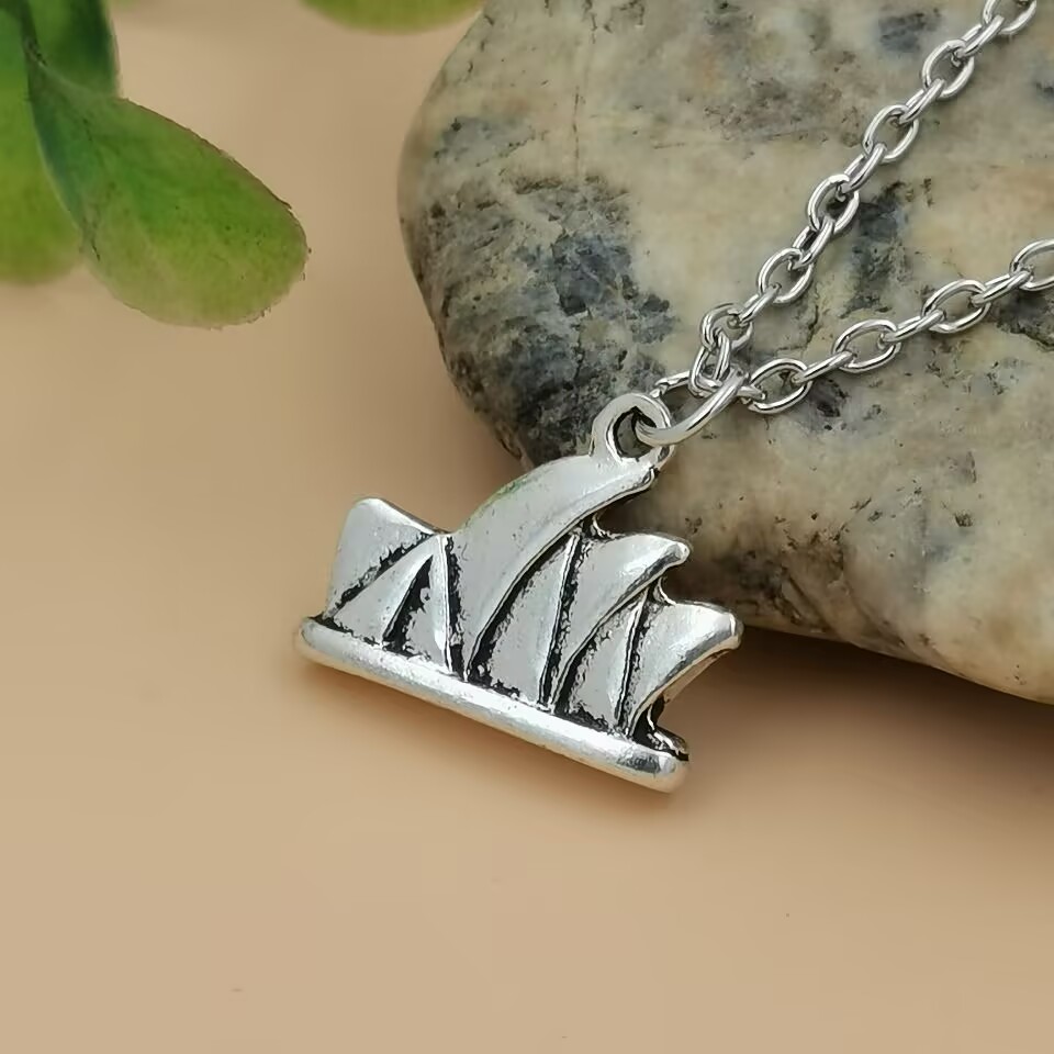 Collier pendentif maison d'opé - Men'S Fashion Sydney avis et prix